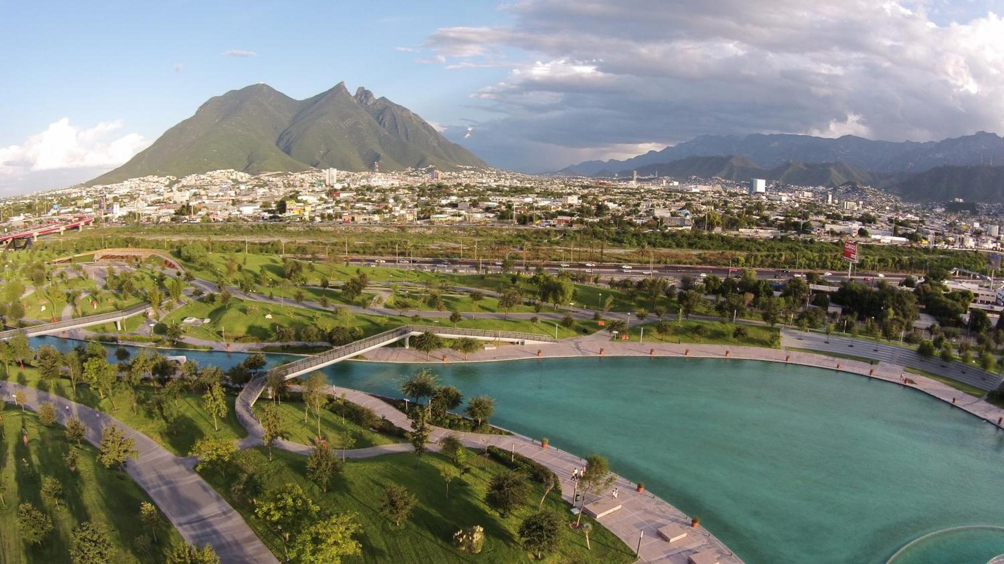 Hoteles Antigua - Santa Lucia Mty Monterrey Exterior foto